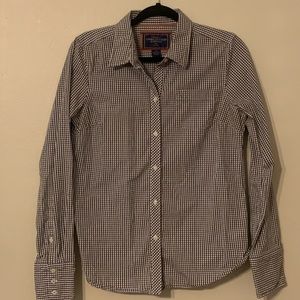 American Eagle Button Down Shirt. Brown checkered print.